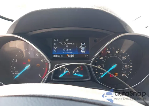 2017 Ford Escape Se z USA, uszkodzony, nr VIN 1FMCU9GD8HUC36801